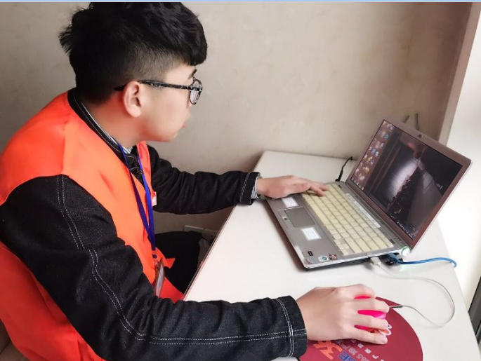 杨凯修电脑2.png 杨凯修电脑2.png