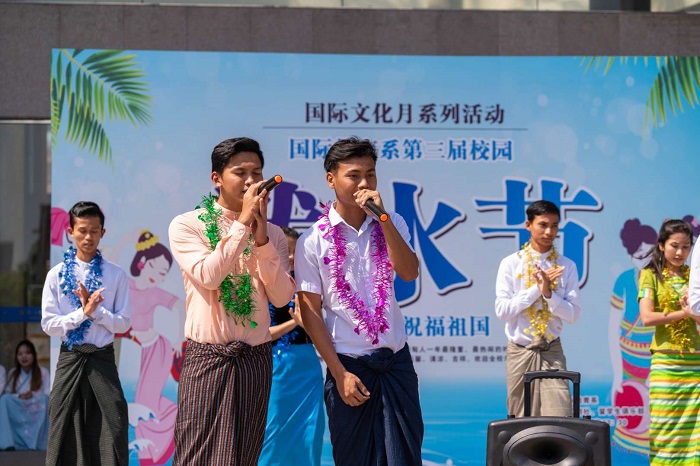 泼水节2.jpg